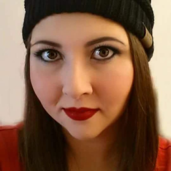 Meet your Posher, Skyler - Picture 1 of 8